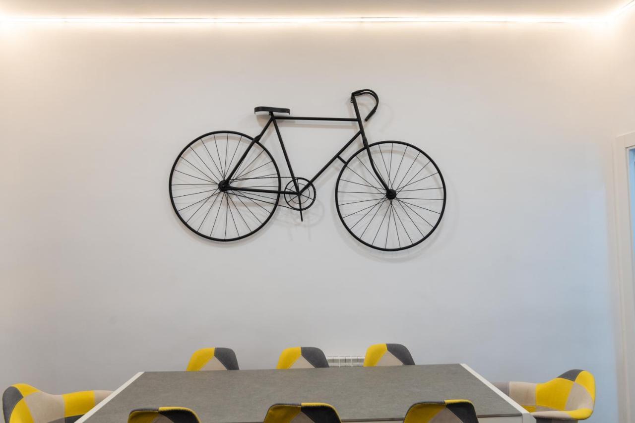 Vip Cervantes, By Monaro***** * Madrid