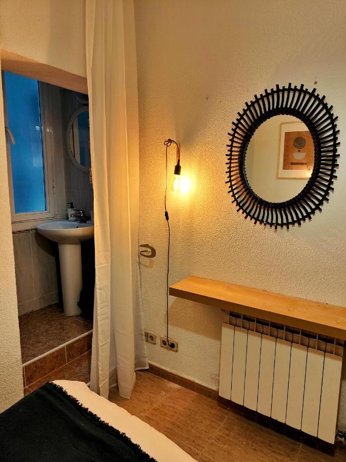 Corredera Rooms, No Llegadas Despues De 21h Gasthof *