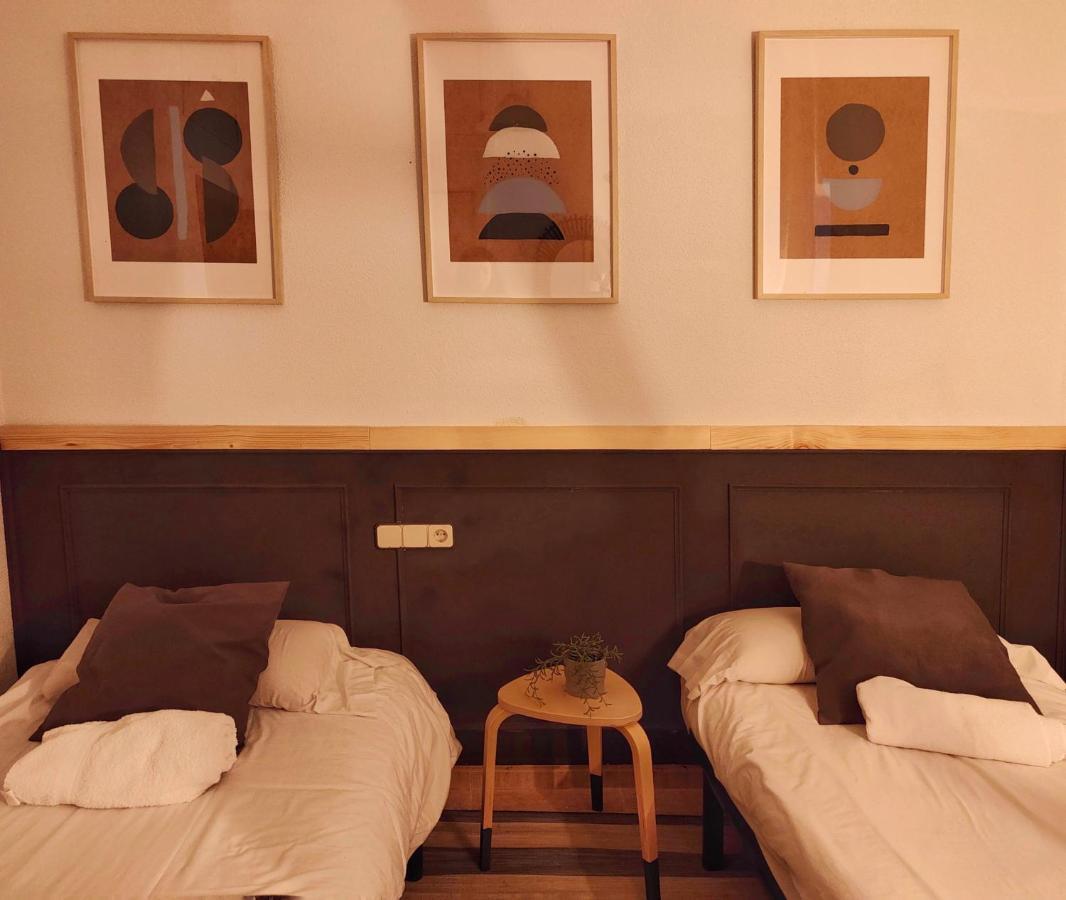Corredera Rooms, No Llegadas Despues De 21h Gasthof Madrid