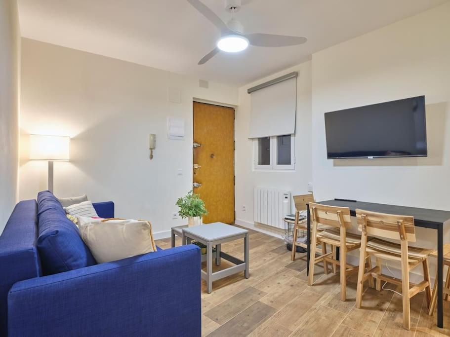 New Retiro Recien Reformado 10 Min En Metro A Sol, Hasta Seis Personas Apartment *