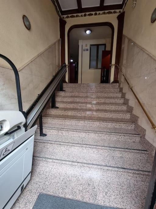 New Retiro Recien Reformado 10 Min En Metro A Sol, Hasta Seis Personas * Madrid