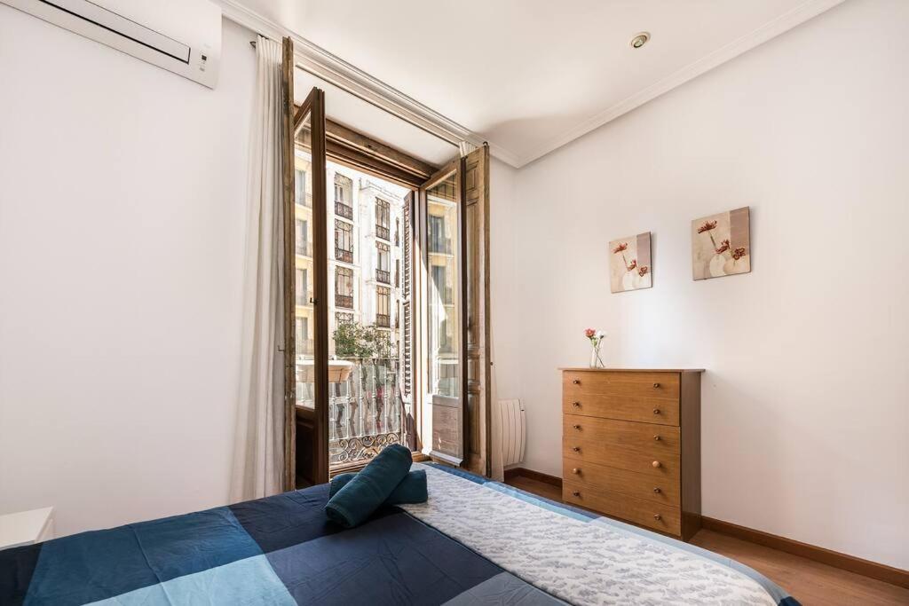 Apartment Living Cuchilleros Madrid