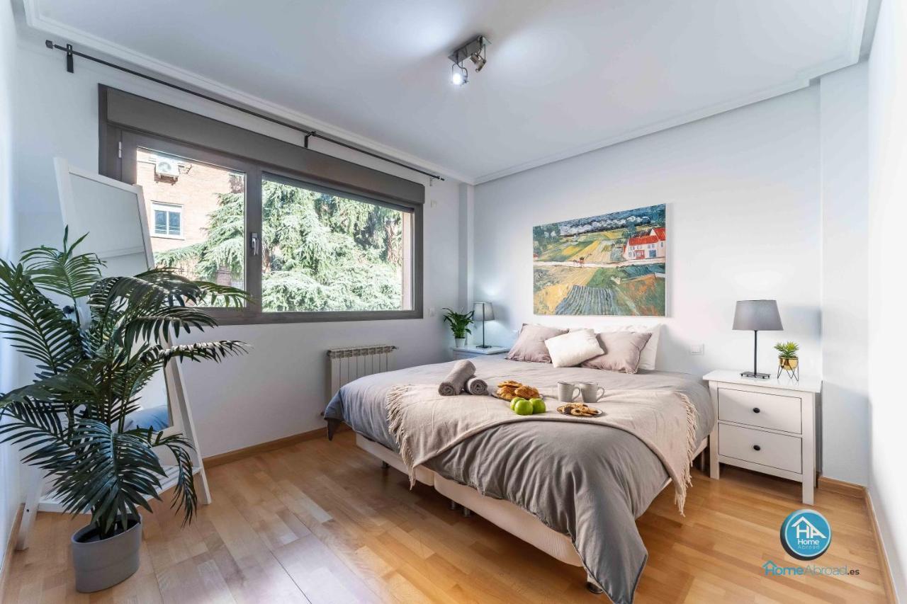 Elegant Grand Villa - Madrid City Center *