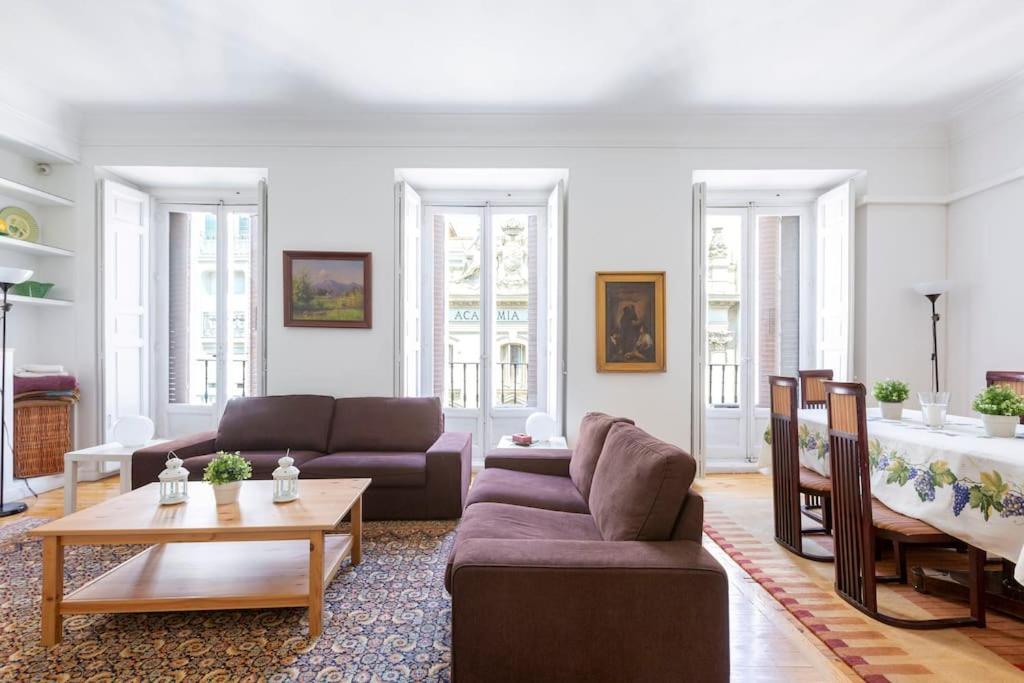 Luxury Location Royal Palace Madrid