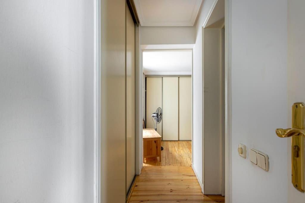 Luxury Location Royal Palace Apartment Madrid