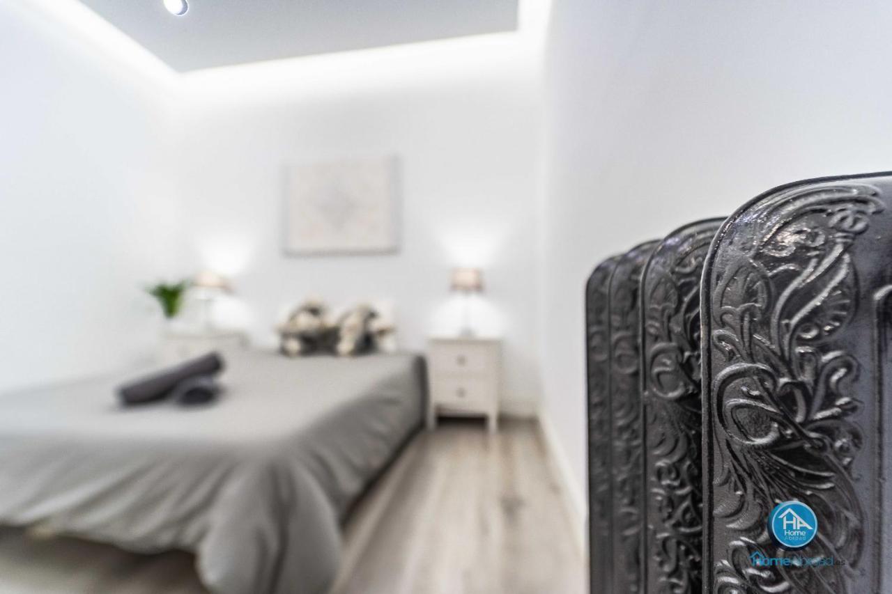Modern Boutique In The Heart Of Apartamento
