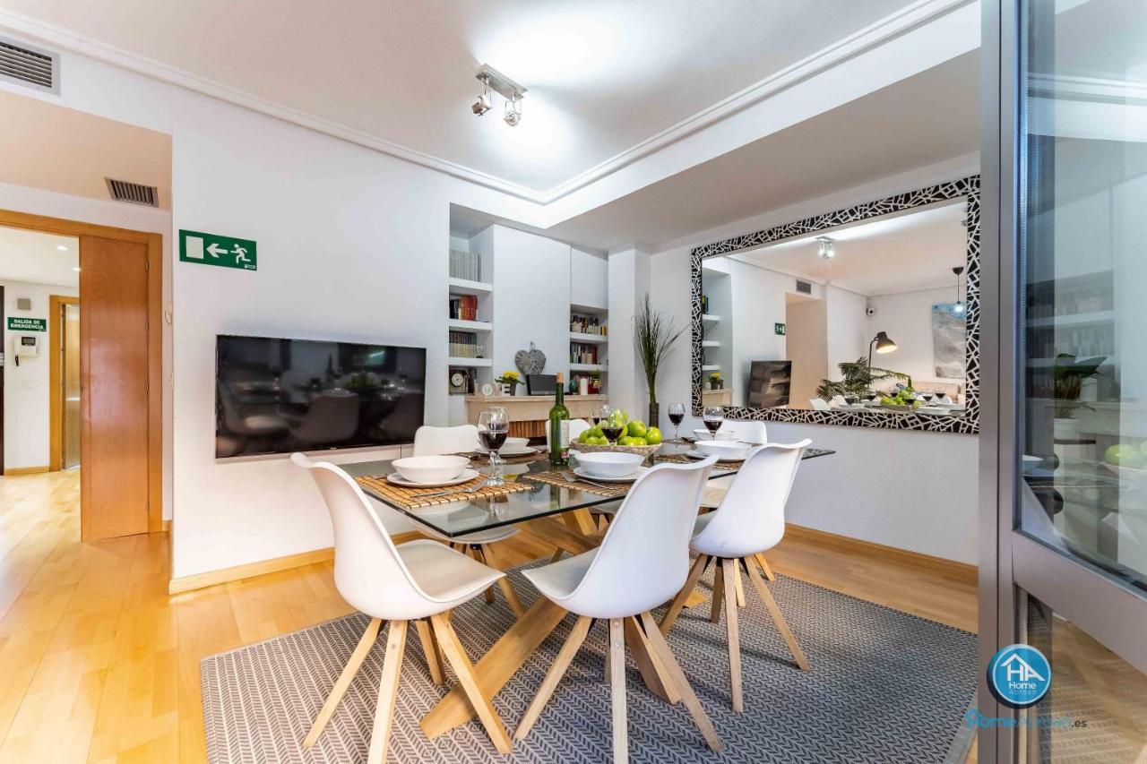 Elegant Grand Villa - Madrid City Center Apartment