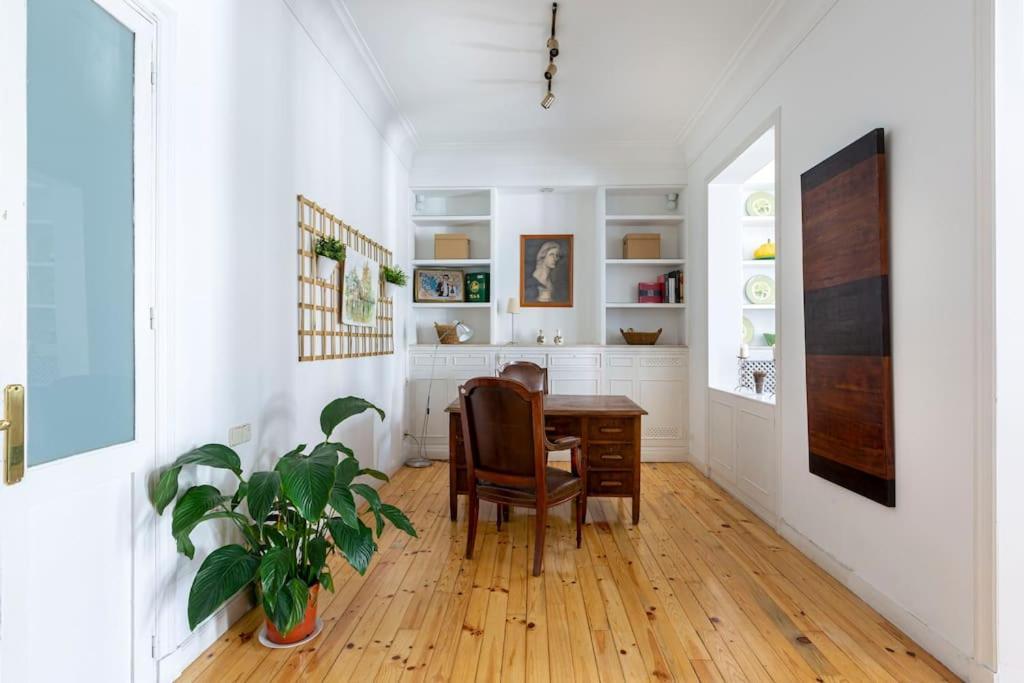 Luxury Location Royal Palace Apartment *