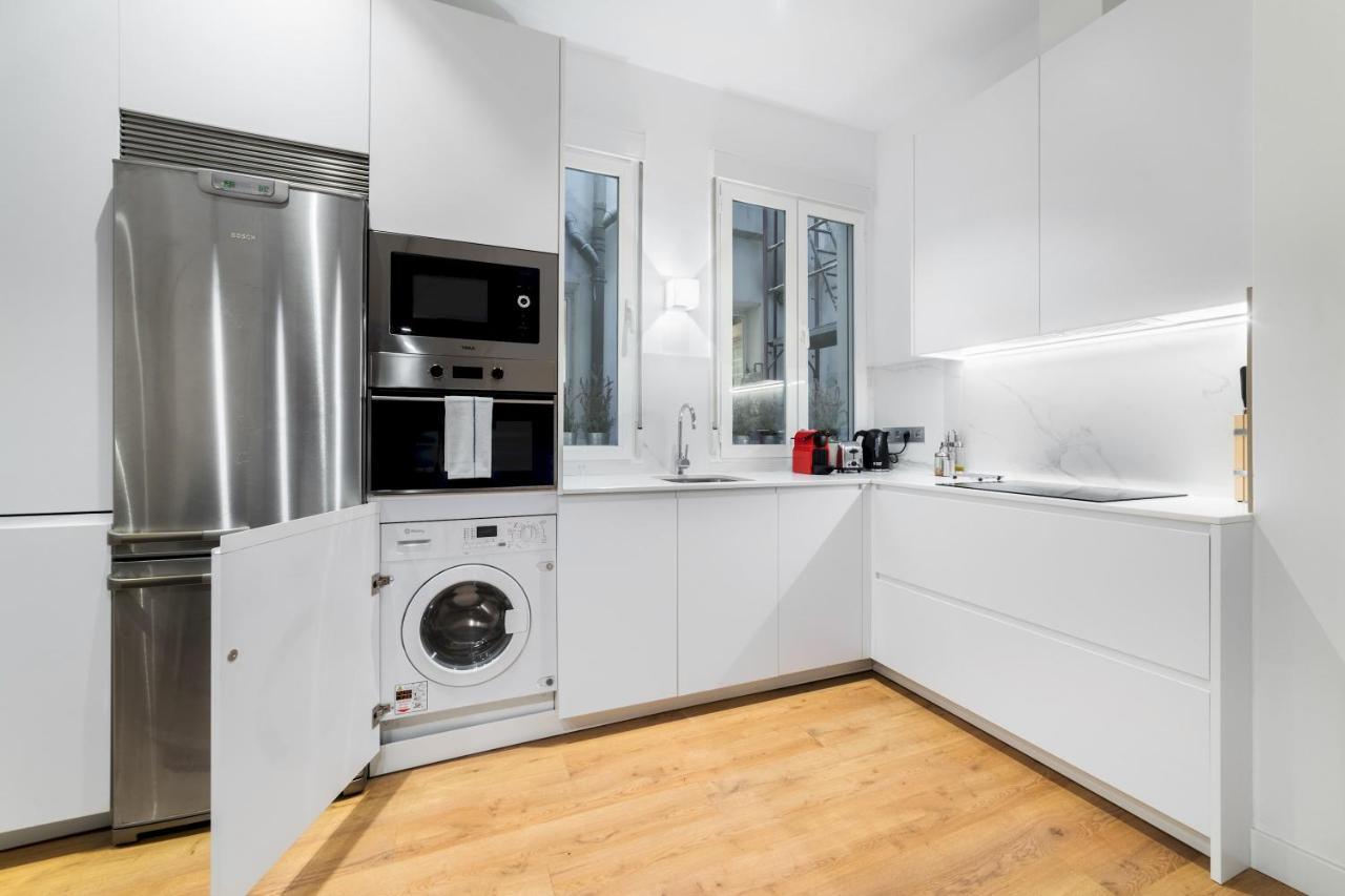 2 Bedrooms 1 Bathroom Furnished - Centro - Equipped & Stylish - Minty Madrid