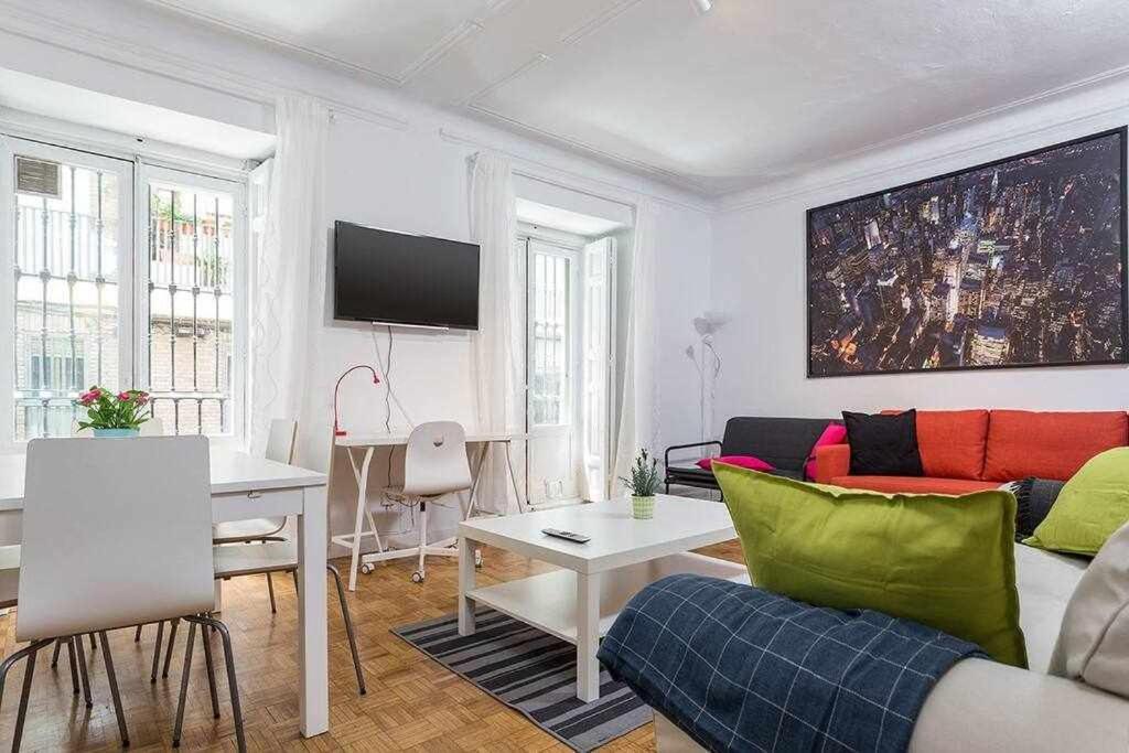 Apartamento Confortable En Atocha Apartment *