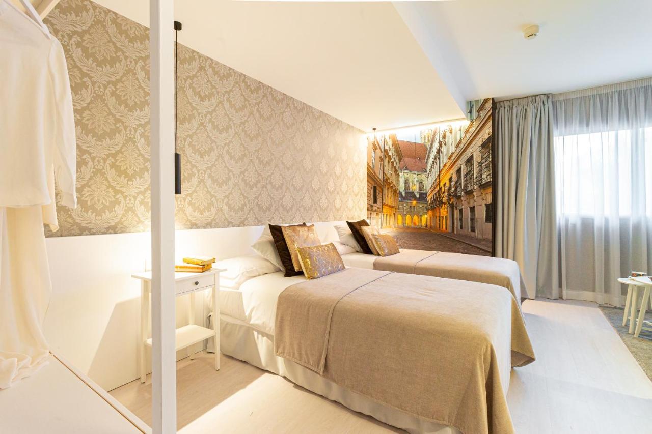 Fly Airport Guest house *