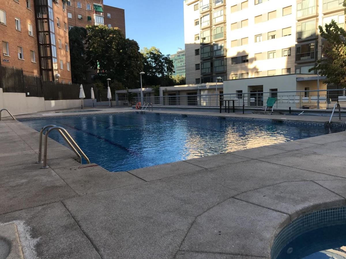 Elegant Grand Villa - Madrid City Center Apartment Madrid