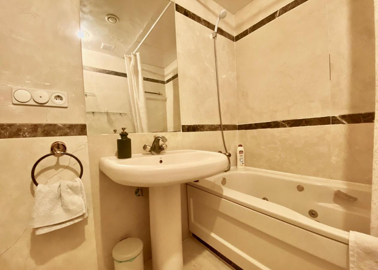 Precioso Estudio Conde Orgaz Apartment
