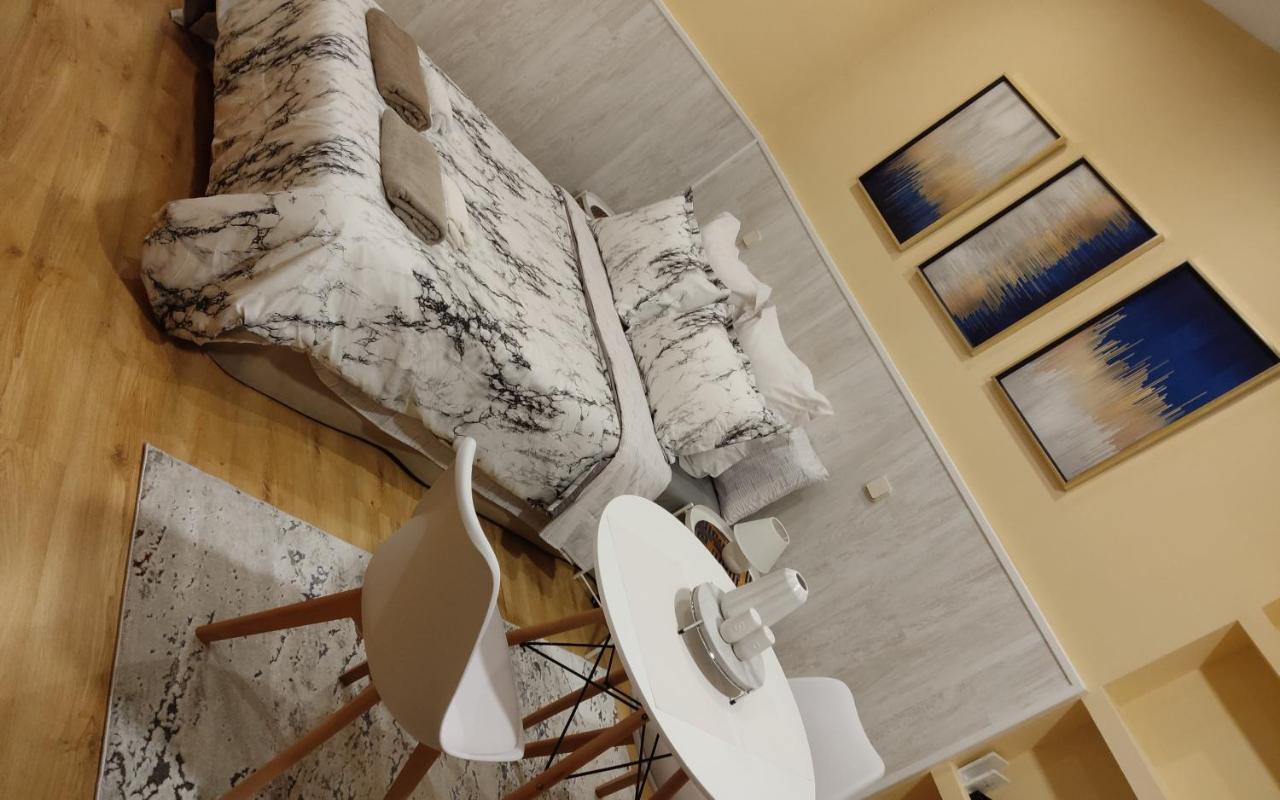 Apartment En Fuencarral Granvia Madrid