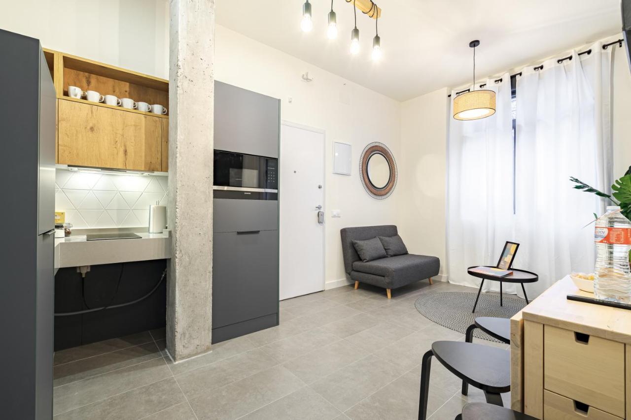 Color By Olala Homes Apartment