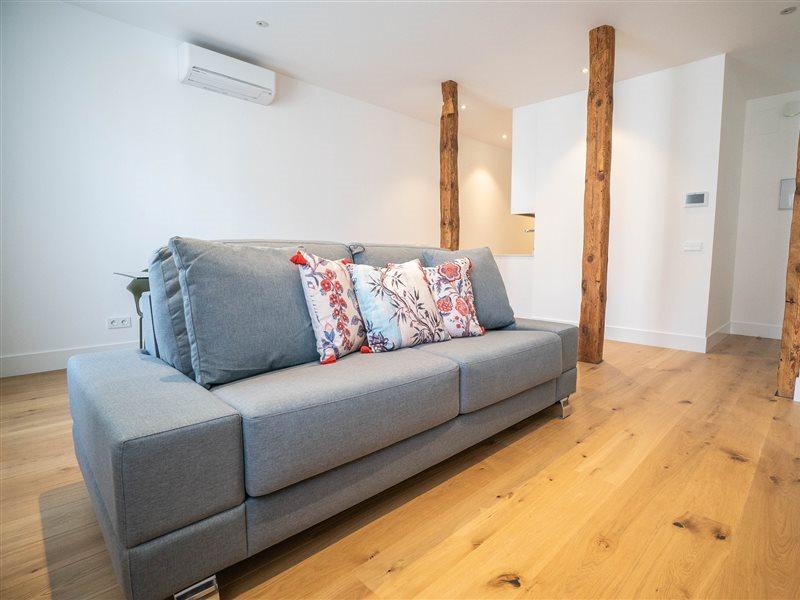 Smartrental Gran Via Apartment *