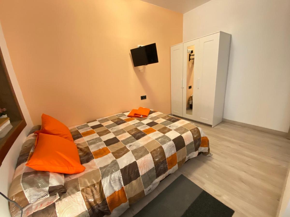 Apartment Homestay Herminiopuertas *