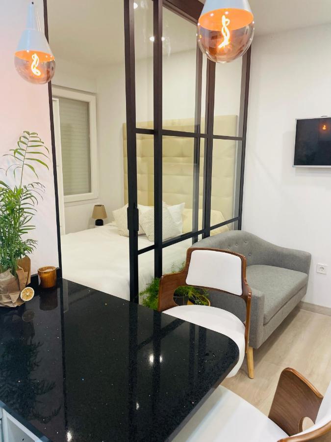 Apartment Like A Local