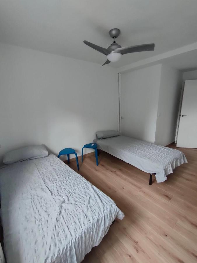 And Well-connected Flat In * Madri