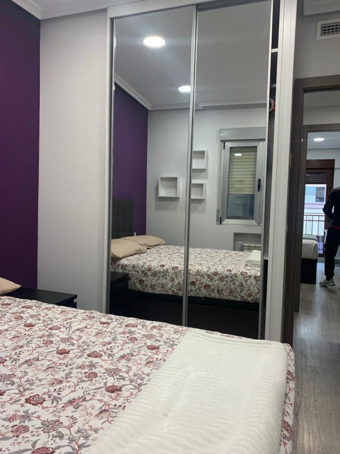 Apartment Deluxe, 4 Habitaciones, Parking Madrid