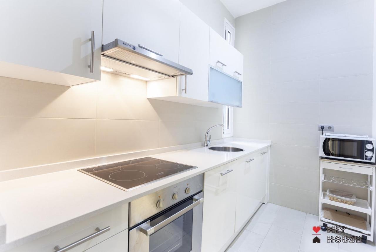 Echegaray En Apartamento Madri