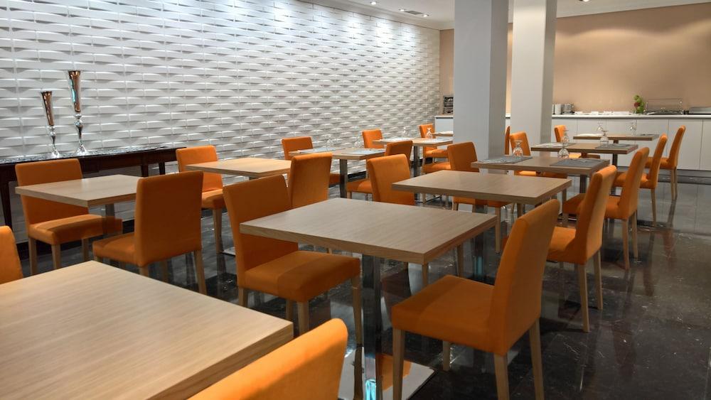 Serrano Hotel 4*