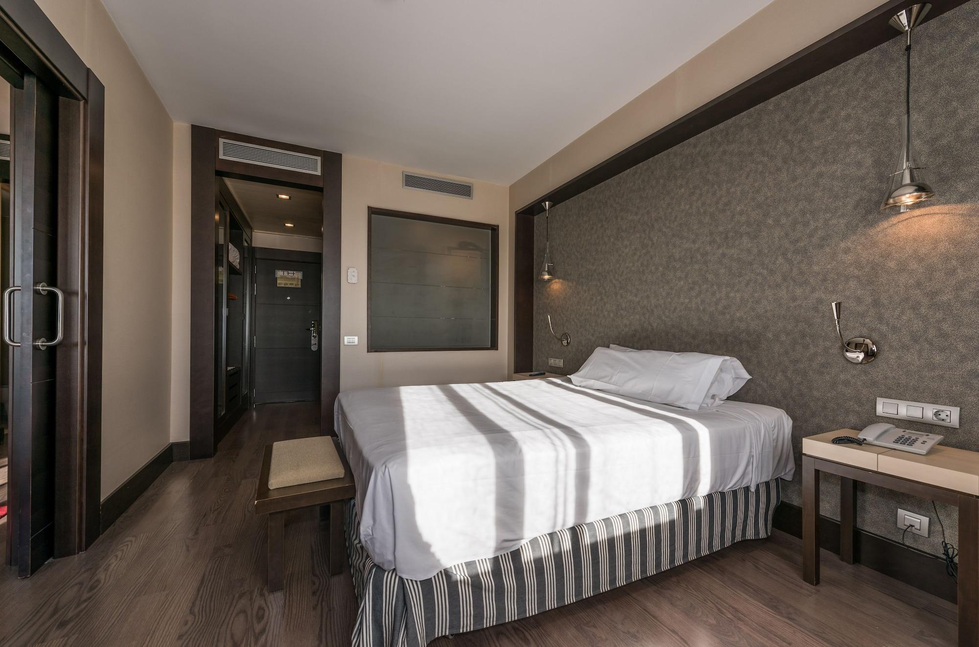 Mercader Hotel