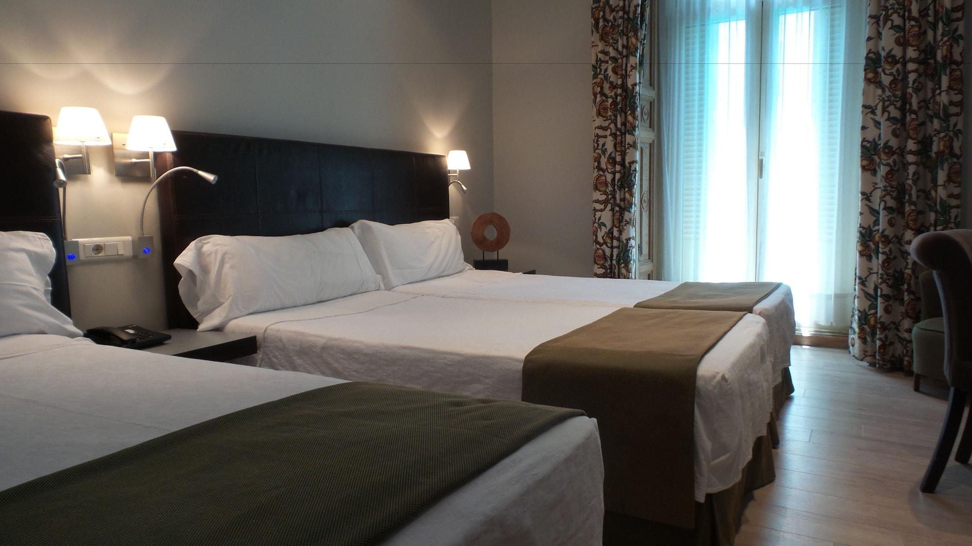 Hotel Moderno Puerta Del Sol