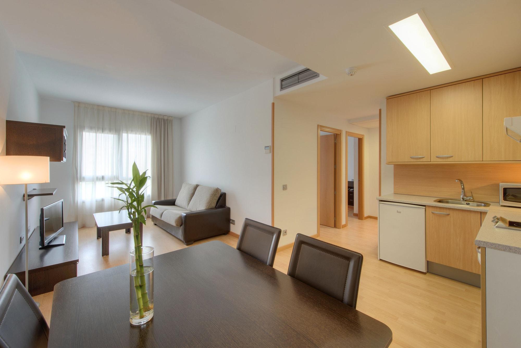 Airport Suites, Affiliated By Melia Lejlighedshotel