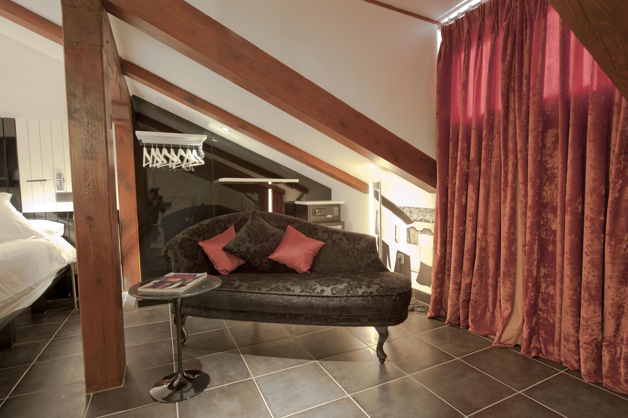 Del Leon De Oro Boutique Hotel 4*