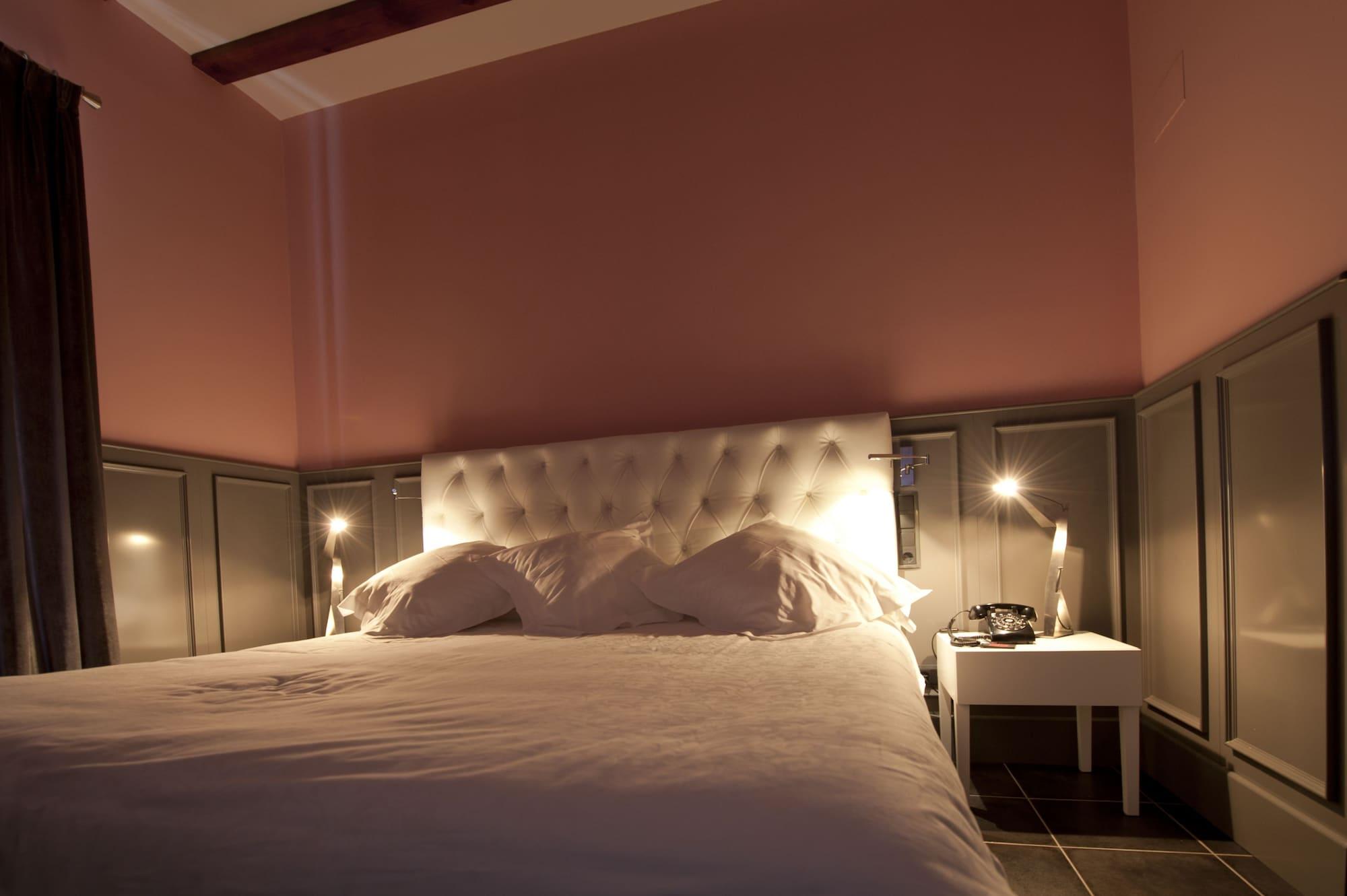 Del Leon De Oro Boutique Hotel 4*