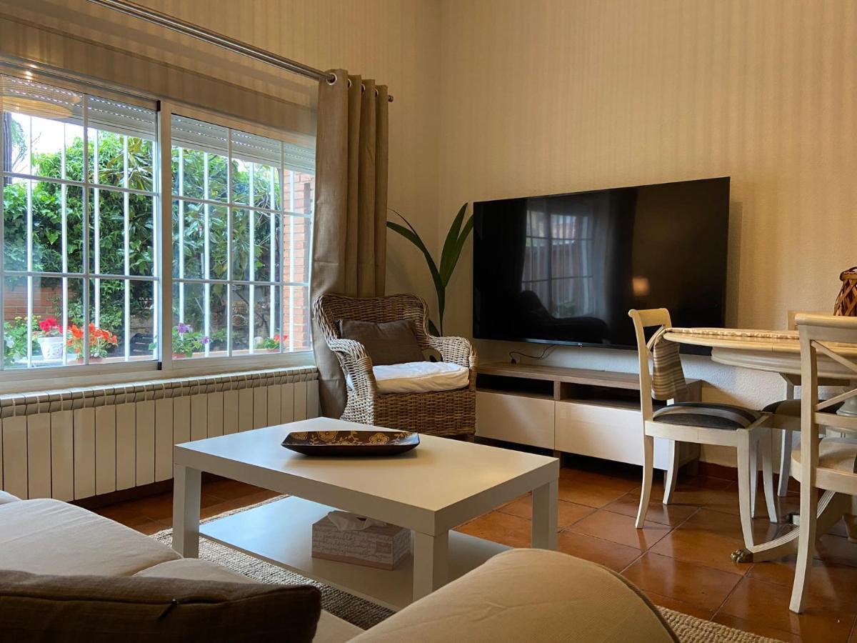 Meninas De Cavero Apartamento Madri