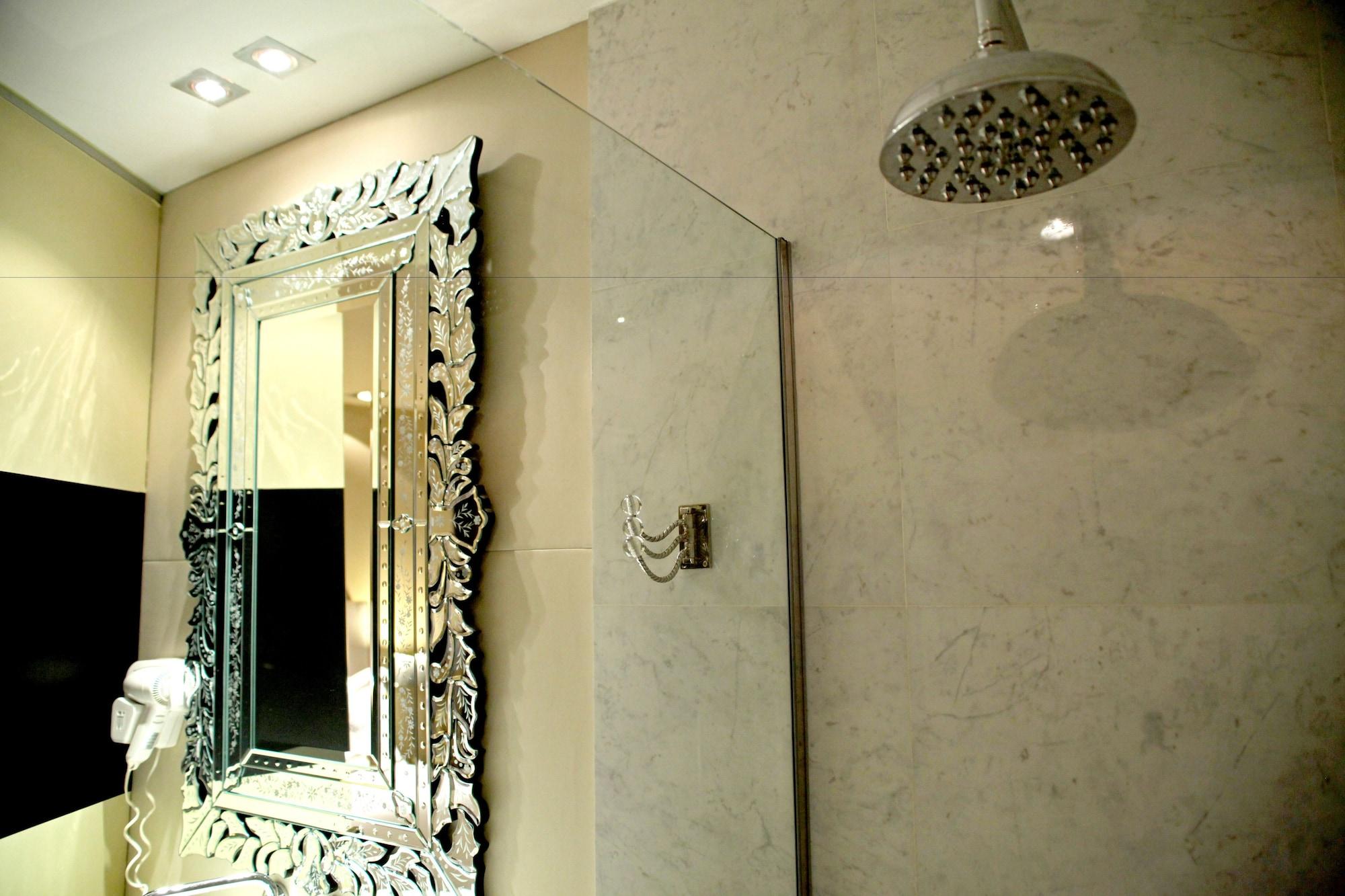 Abalu Design Boutique Gran Via 3* Madrid