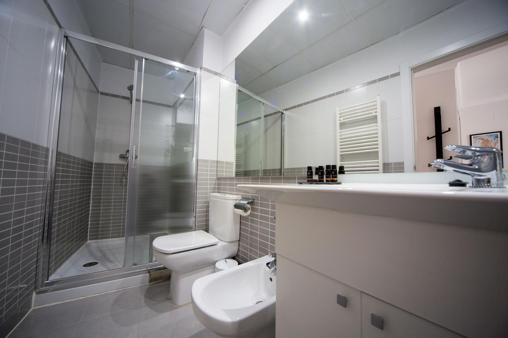 Lh Gran Via Selection Apartment Madrid