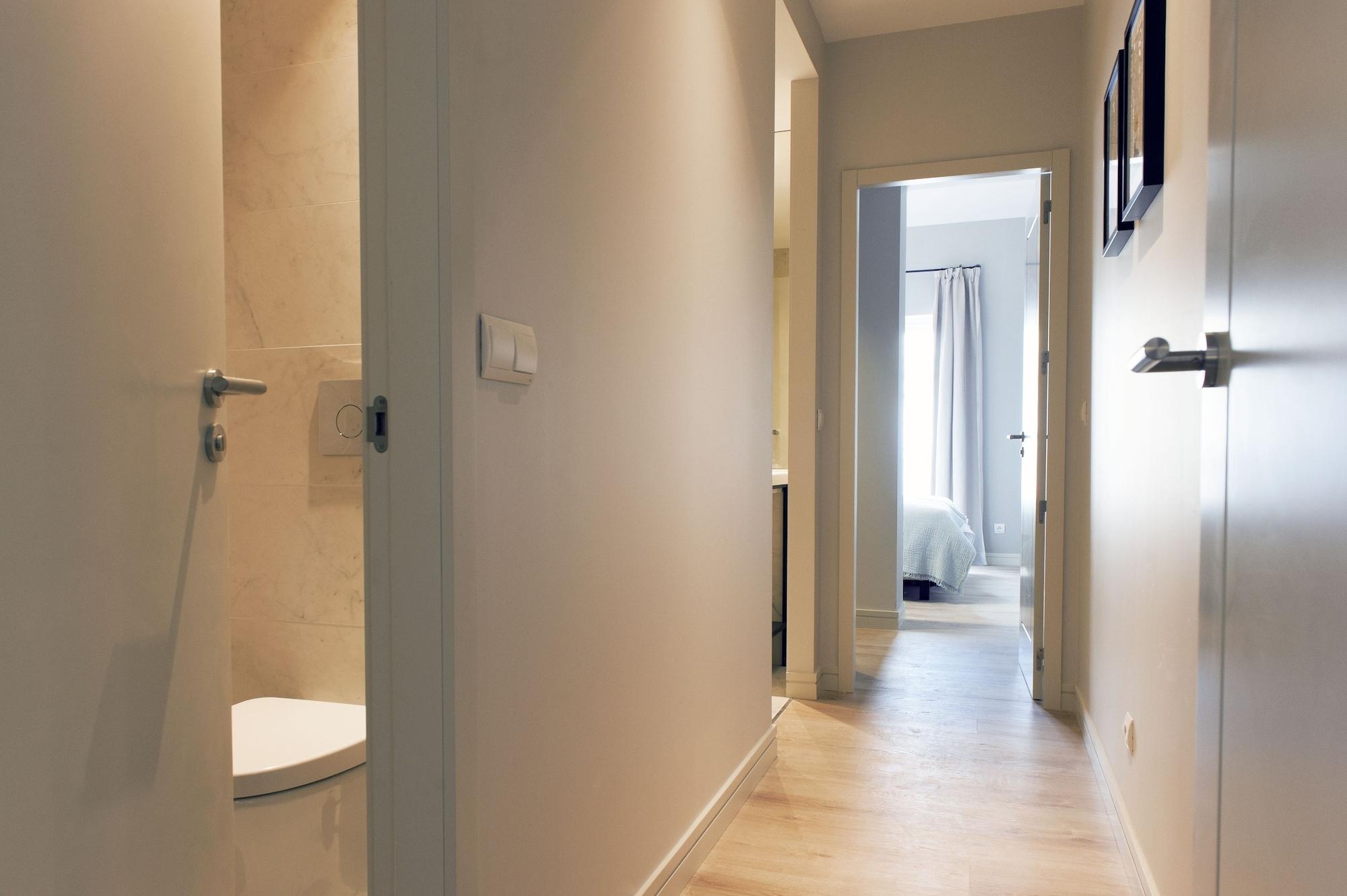 Mh Aparthotel