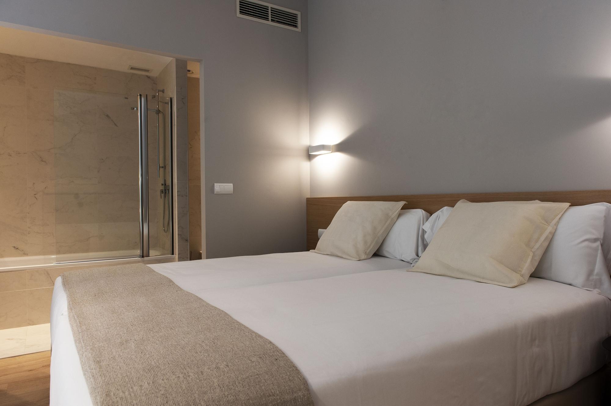 Mh Aparthotel 4*