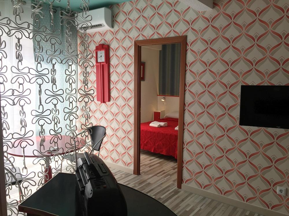 Far Gran Via Albergue *