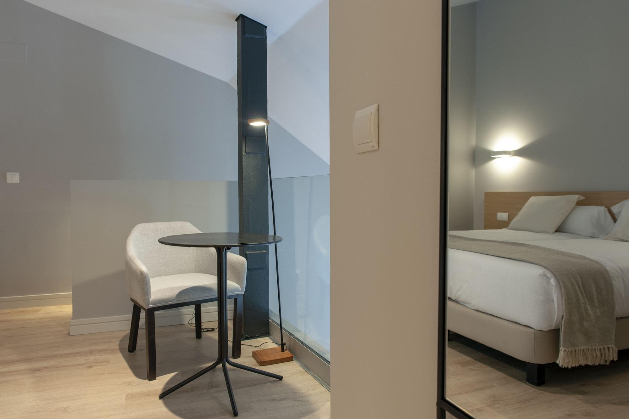 Mh Aparthotel Madri
