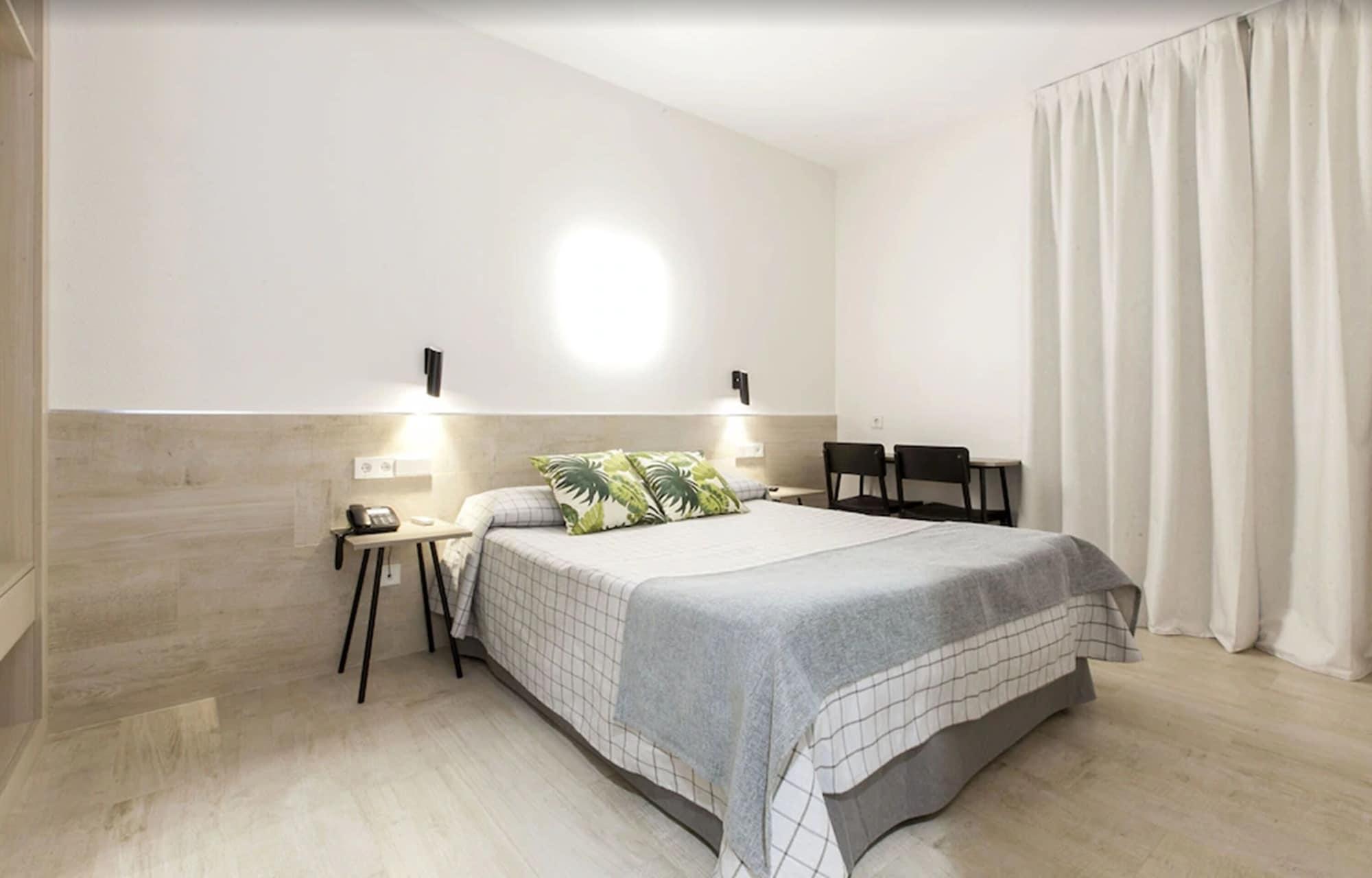 Hotel Castilla Ii Puerta Del Sol Madrid