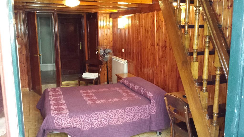 Rico Guest house *