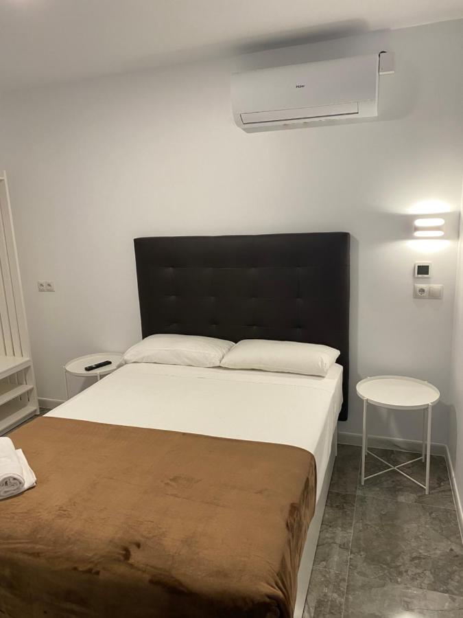 Guest house Alaska Madrid