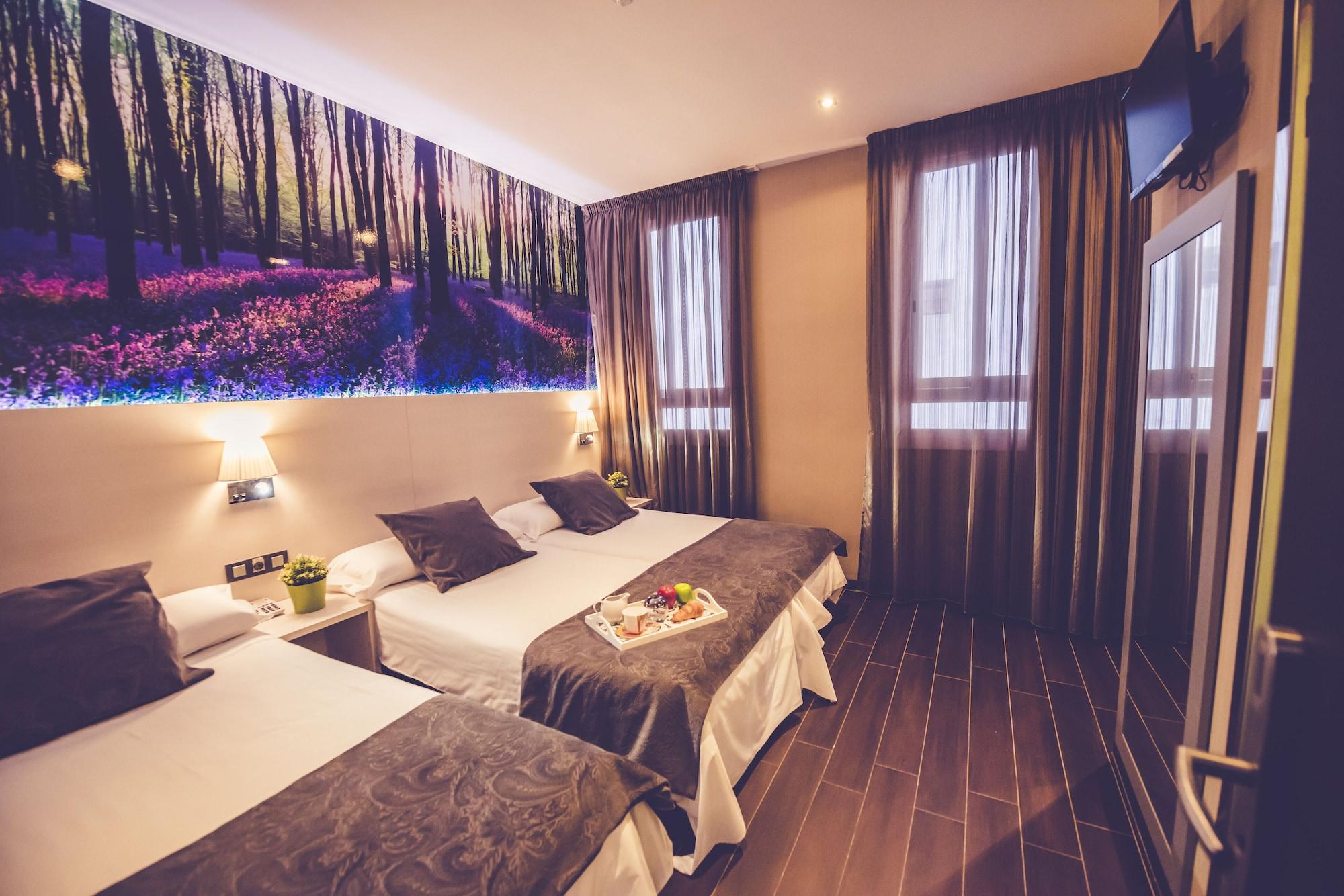 Hostal Prado Hotel 2*