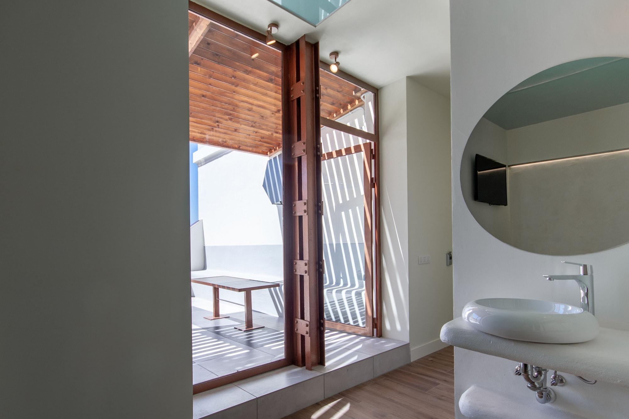Charlotte-gran Via Albergue