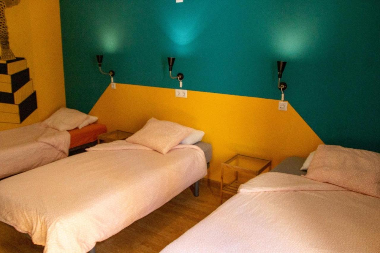 Hostel Onefam Sungate *