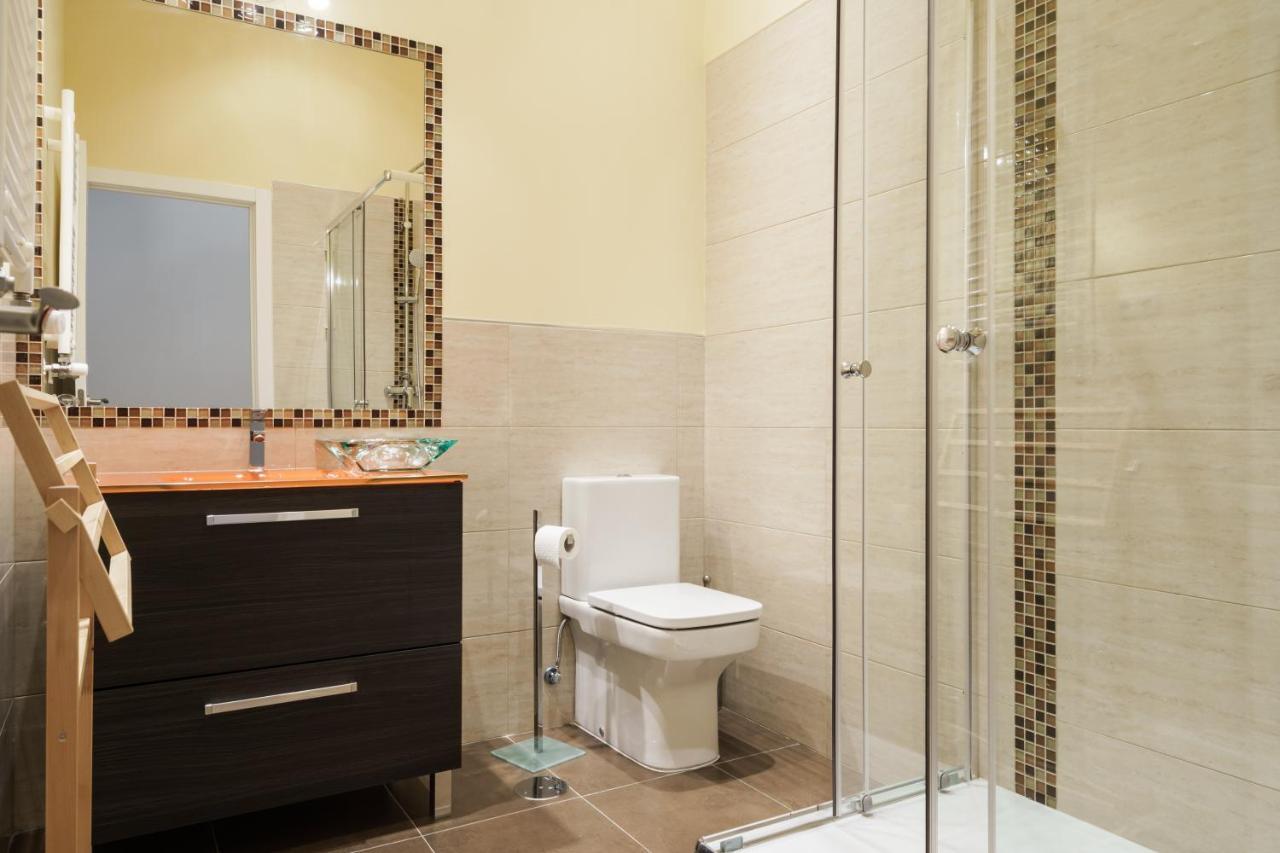 Homeabout Callao Ii 4br 3.5bt * Madrid