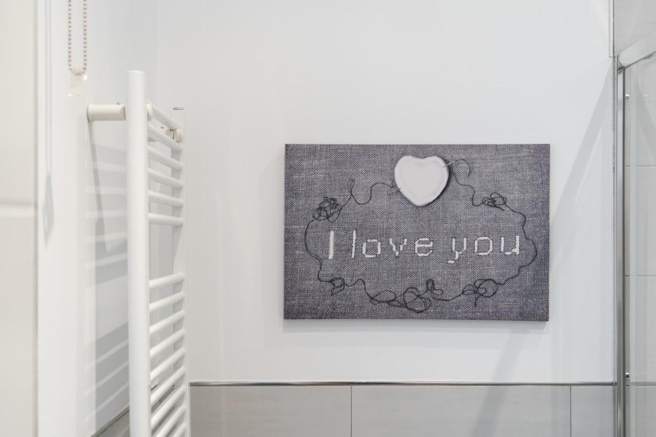 Homeabout Callao Ii 4br 3.5bt * Madrid