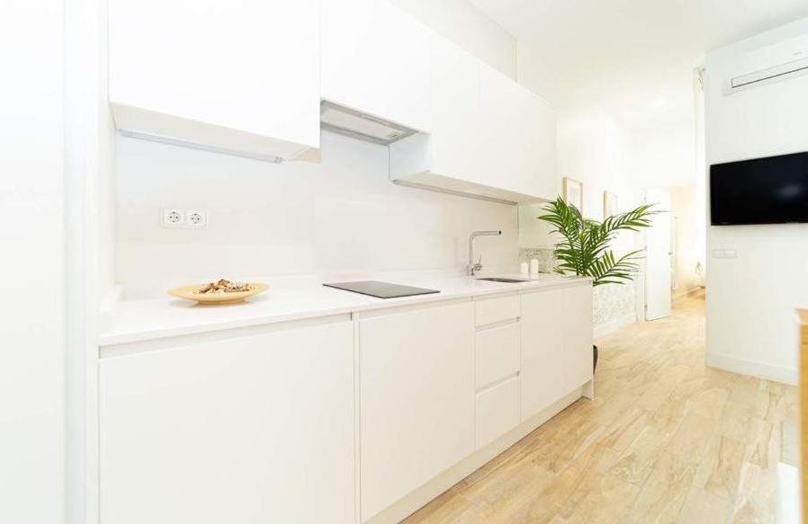 Fuencarral Apartment *
