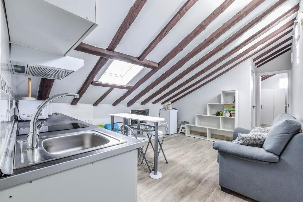 Lejlighed Penthouse Letras *