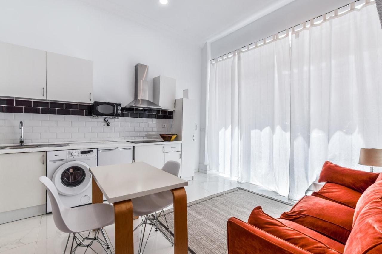 Apartamento Moderno Y Totalmente Equipado Junto A Atocha Madri
