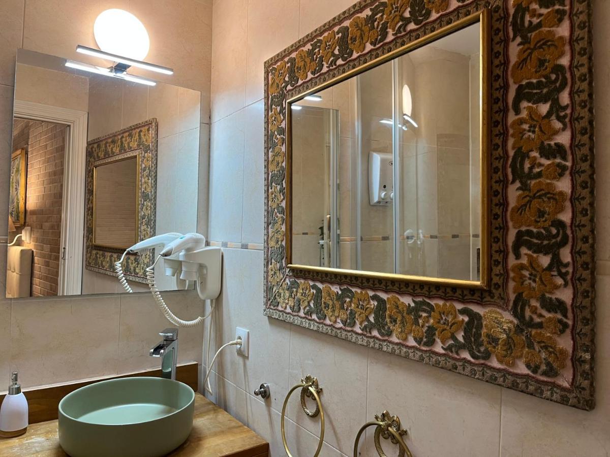 Yg Piso Center Apartment *